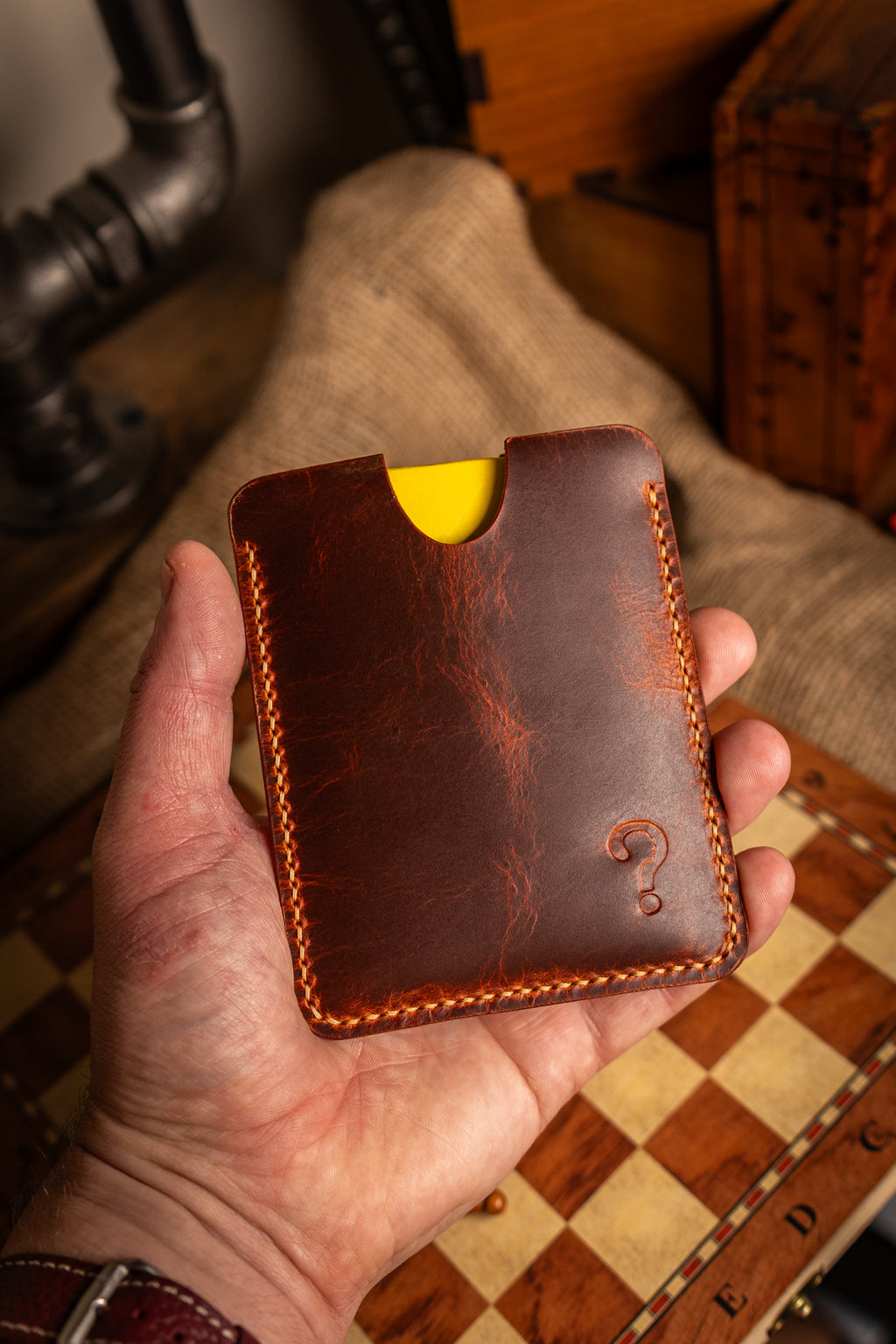 BANKABLE - Leather Sleeve