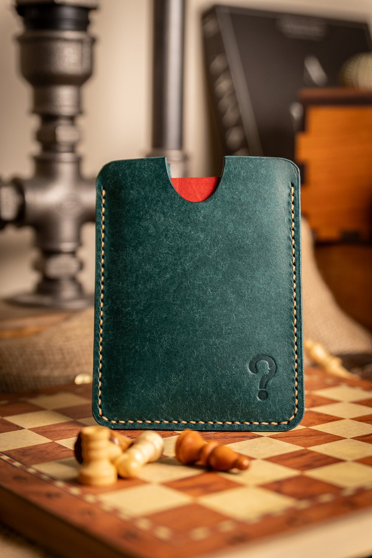 BANKABLE - Leather Sleeve