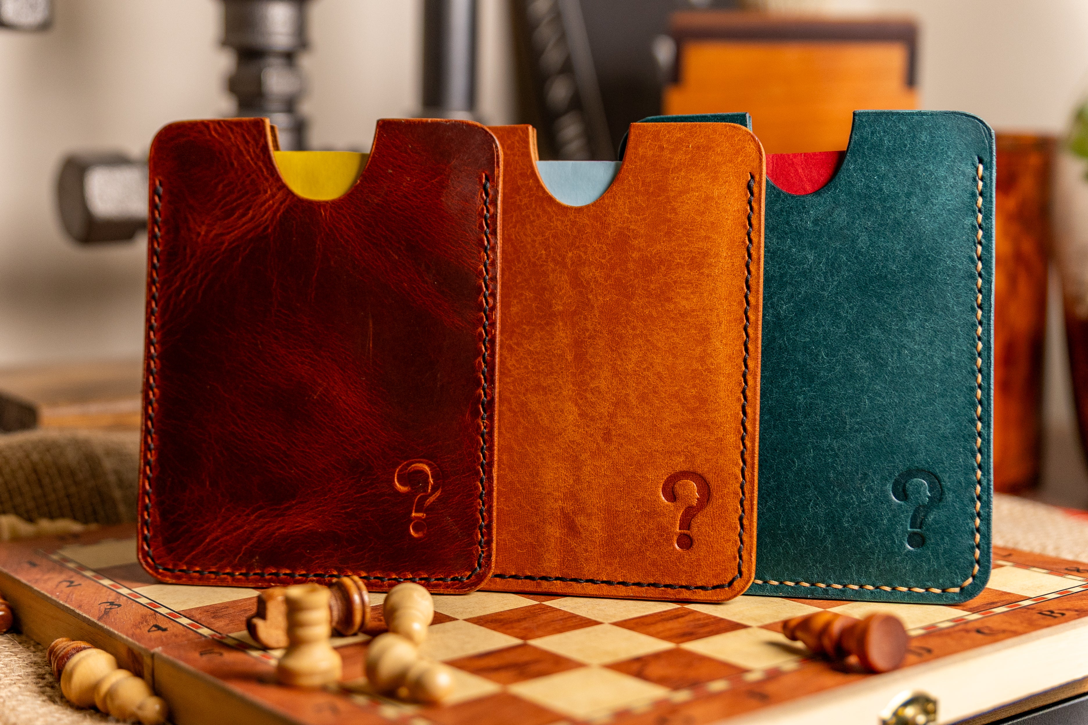 BANKABLE - Leather Sleeve